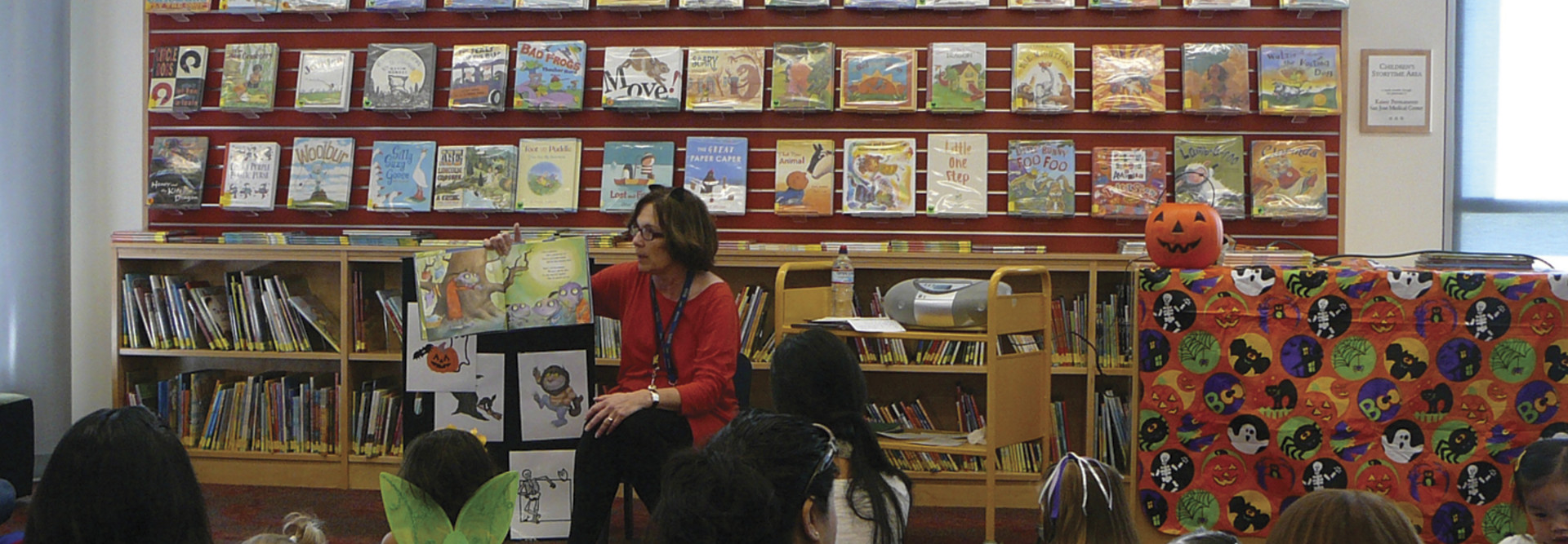 Public libraries across the country have moved to take story time and other programs digital. 