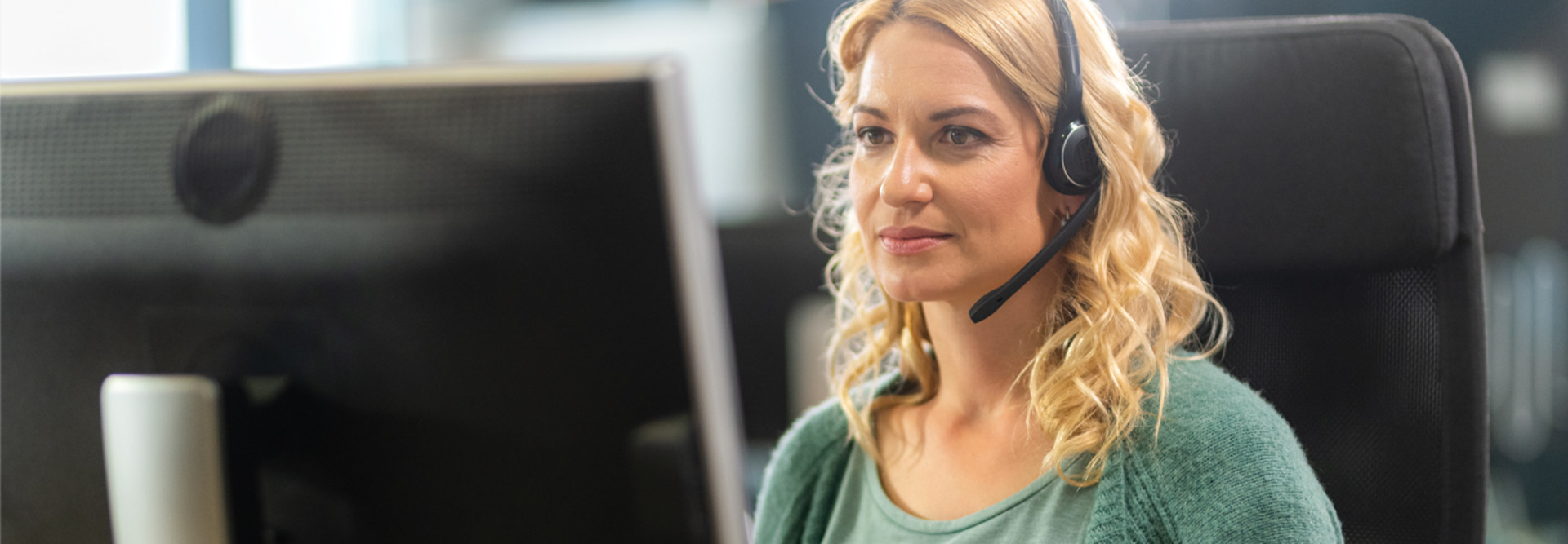IT help desk worker 