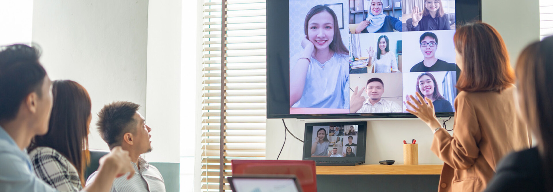Coworkers collaborating virtually