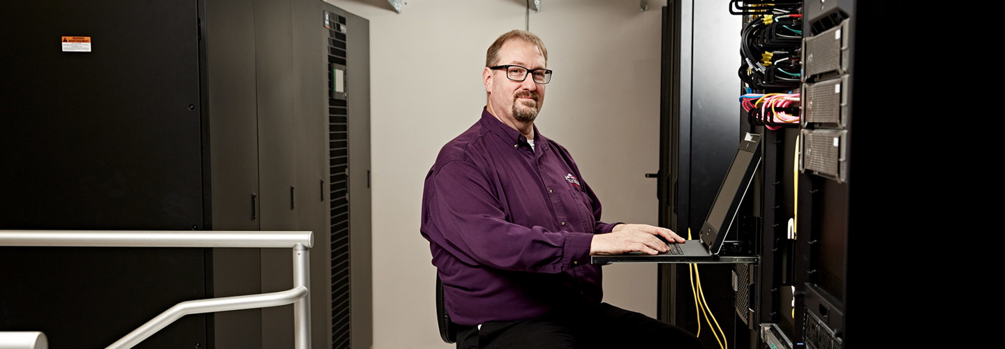 Keith Staples, Systems Analyst for Alexandria, La., realized the city's legacy storage would not support its virtualization plans.