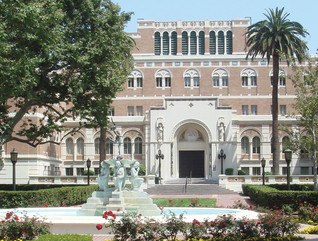 The Edward L. Doheny Jr. Memorial Library, University of Southern California campus in Los Angeles, Calif. 