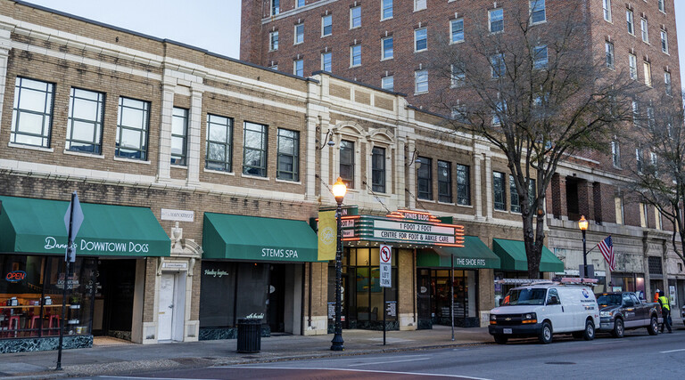 Buildings and Businesses in Downtown Suffolk Virginia