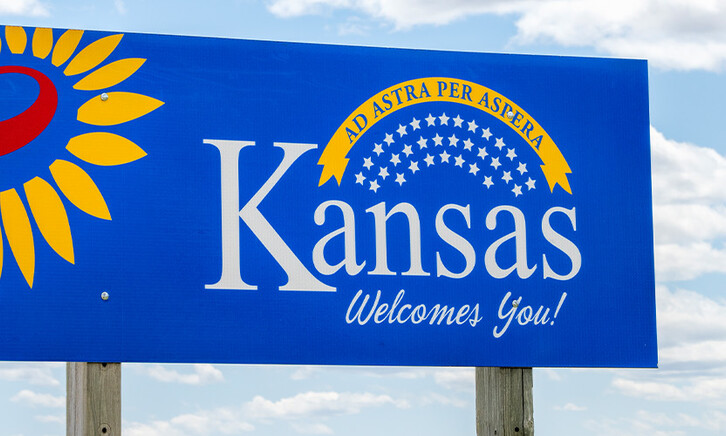 Kansas welcome sign